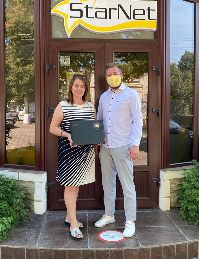 StarNet susține profesorii