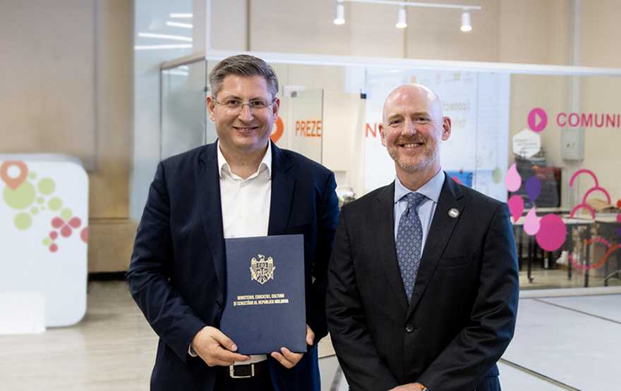 StarNet va conecta gratuit la internet peste 300 de școli